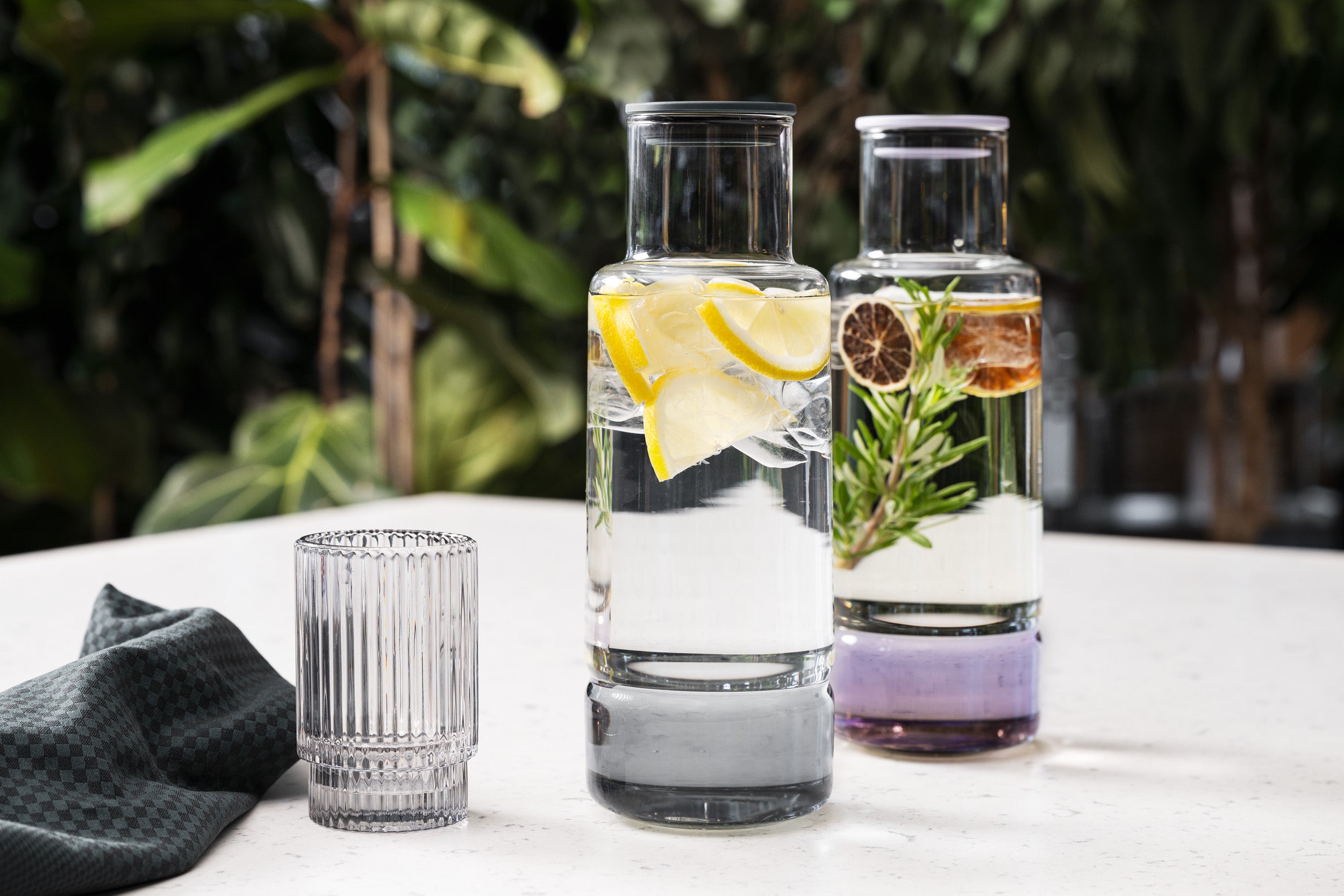 Billund pitcher, blueberry