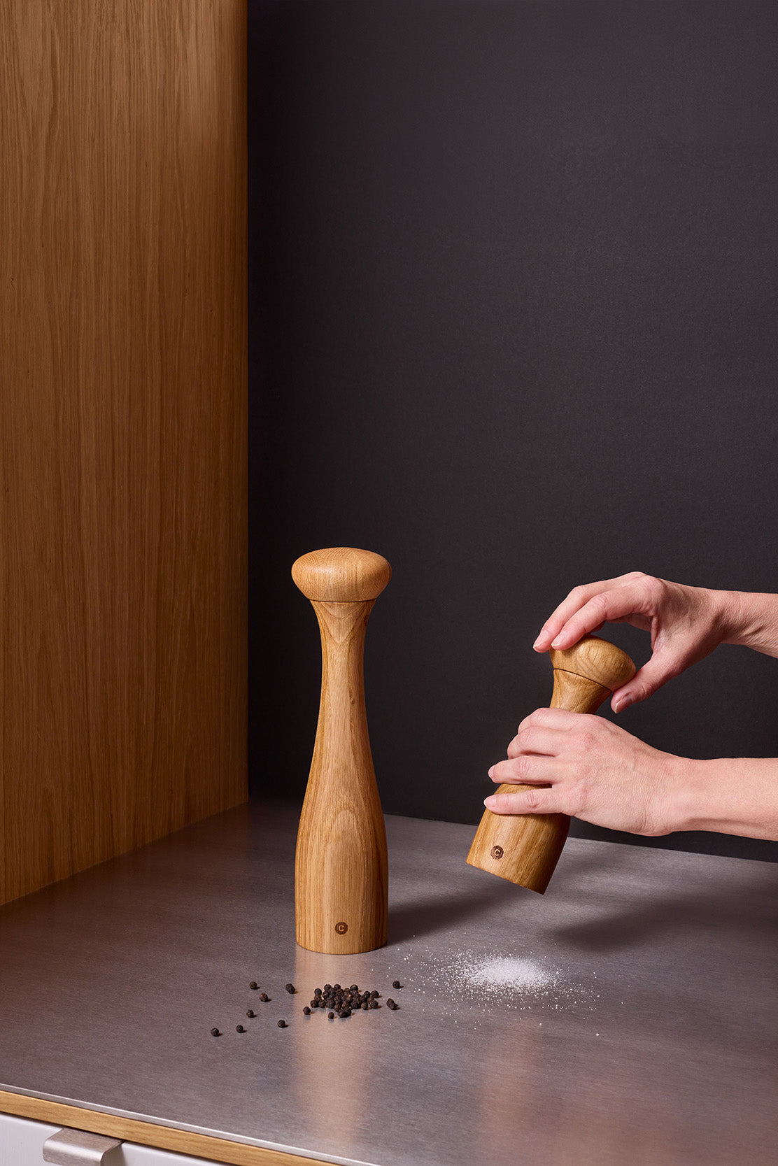 Lyon, oak 30cm