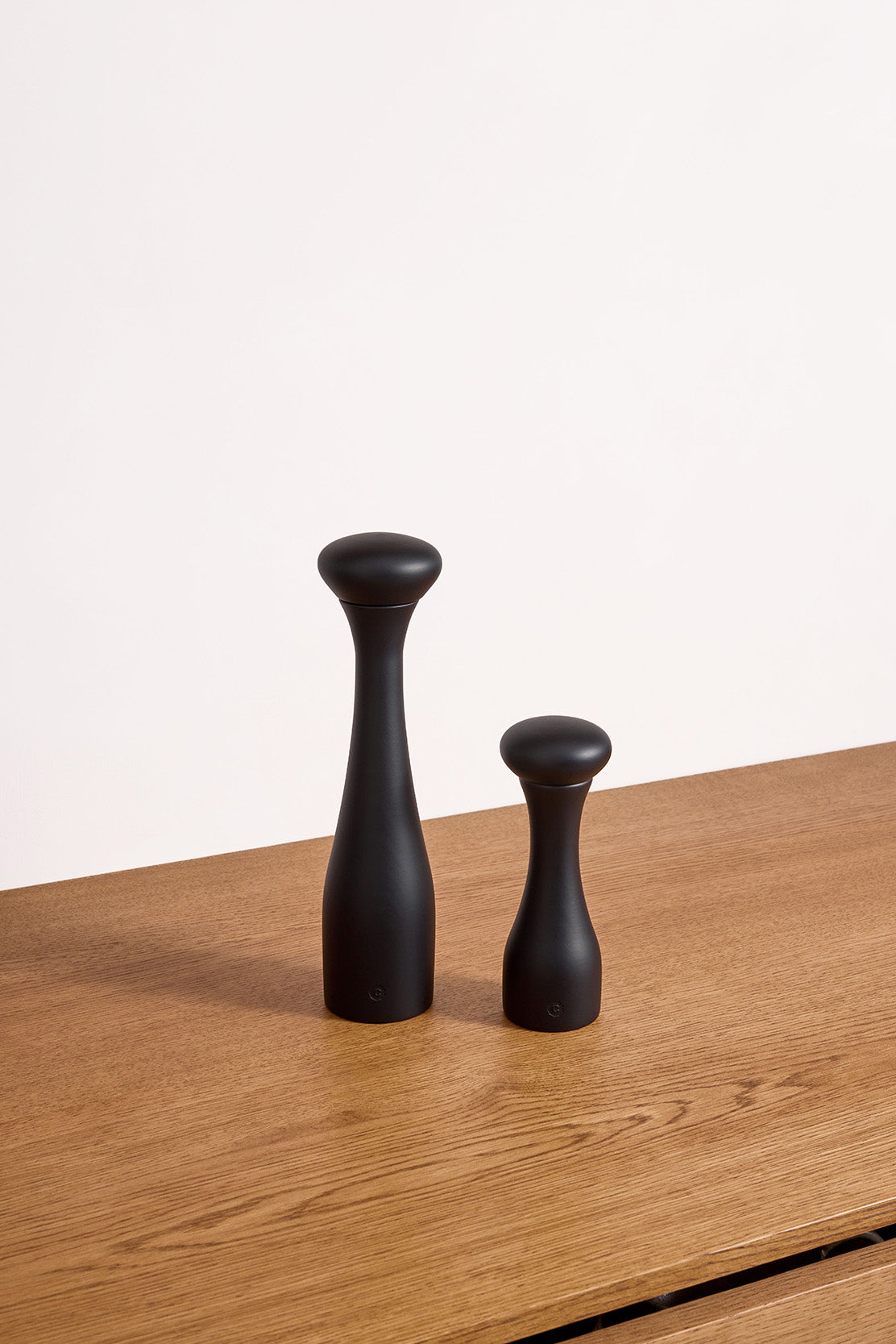 Lyon, black 19cm